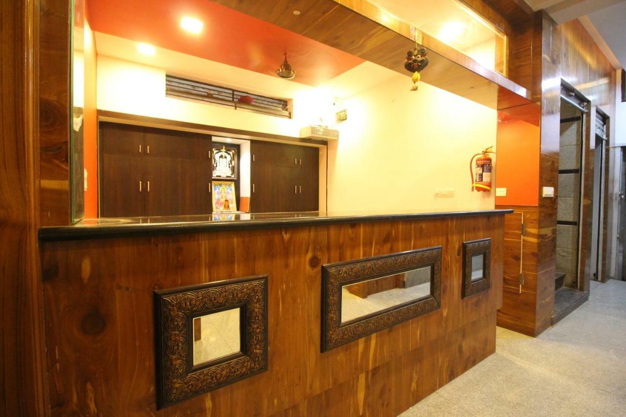 Oyo Flagship 30734 Jeevan Lodge Shimoga Eksteriør billede